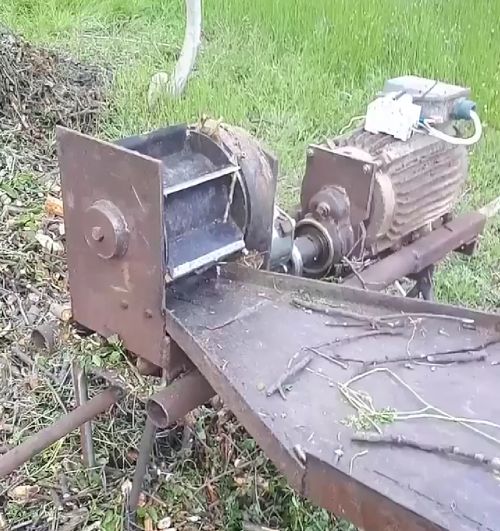 Для переработки веток и недоброжелателей⁠⁠