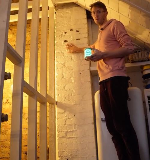 Люминесцентное покрытие для стены