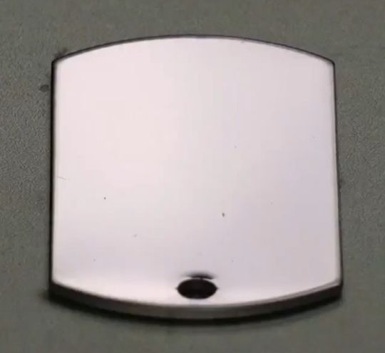 Лазер наносит цвет на нержавейку не краской, а теплом