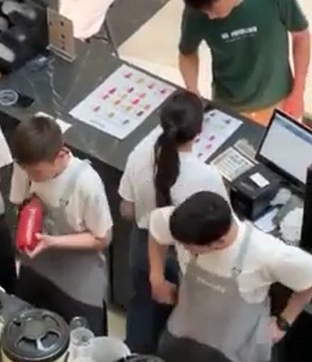 Весь в делах