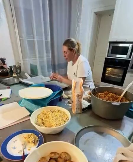 Зашел перекусить