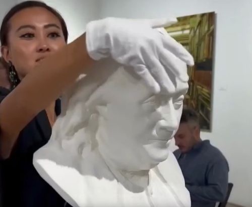 На выставке Art Basel представили скульптуру, сделанную из бумаги⁠⁠