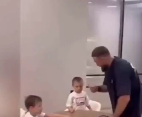 Эх жизнь — хоть за… держись