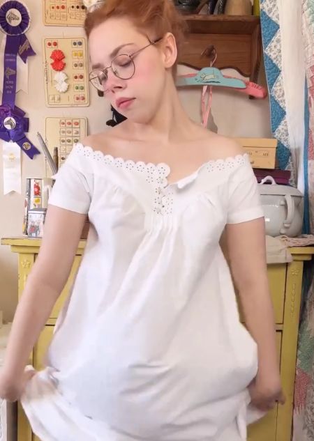 Как раньше одевались девушки