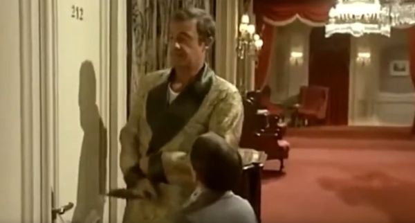 Как раньше знакомились с красивой женщиной