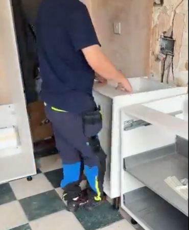 Поставил кухню