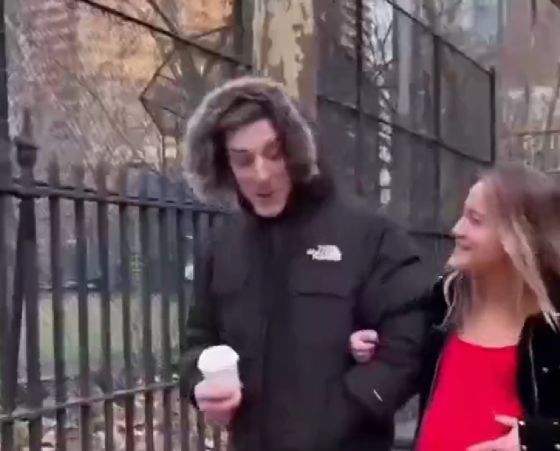 Парень расист или нет?!⁠⁠