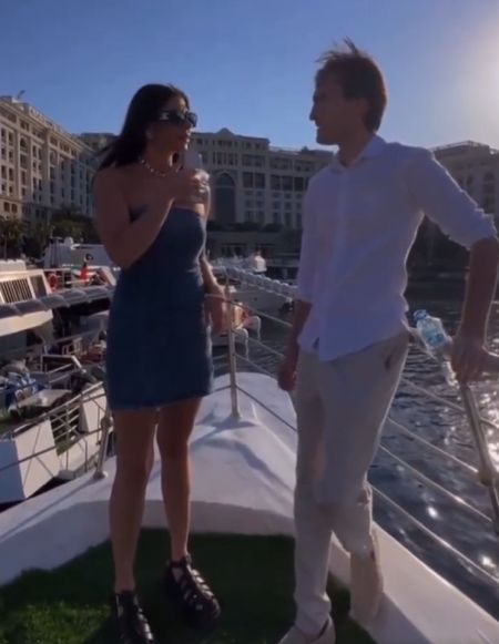 Кто красивей?