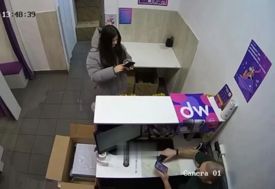 Нервный срыв на пункте выдачи