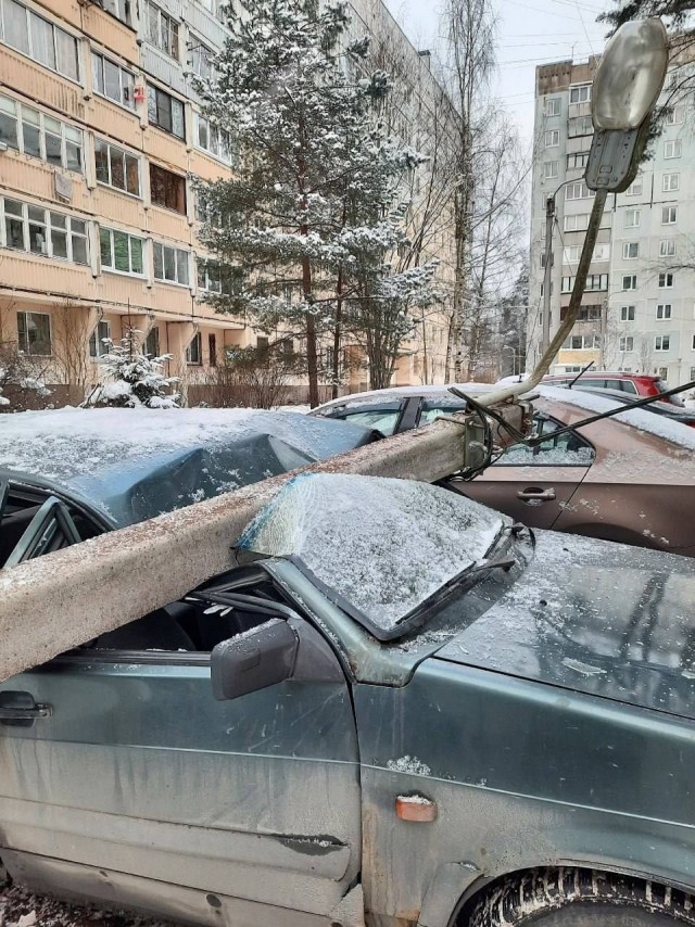 Работает уборочная техника