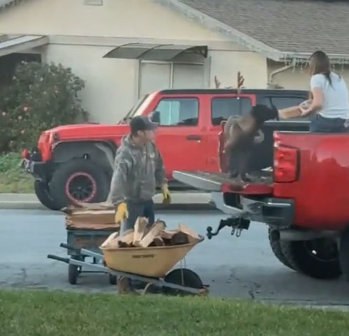 Без его помощи наверное и до вечера бы не управились