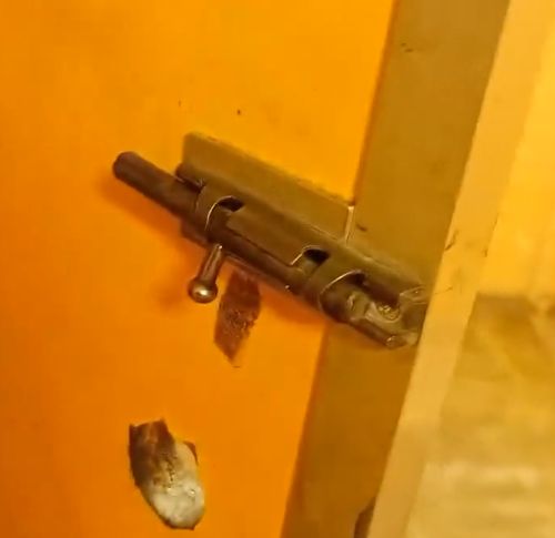 Хрена-се затвор!