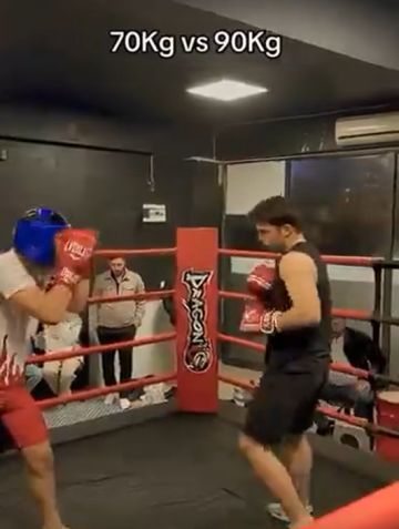 Иногда спарринги бывают зрелищнее некоторых постановочных профбоёв