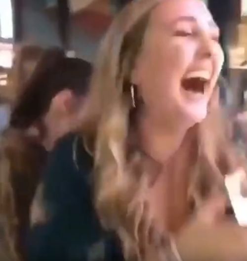 Умный аппарат понимает кому нужнее