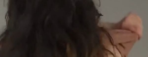 Хороша собой