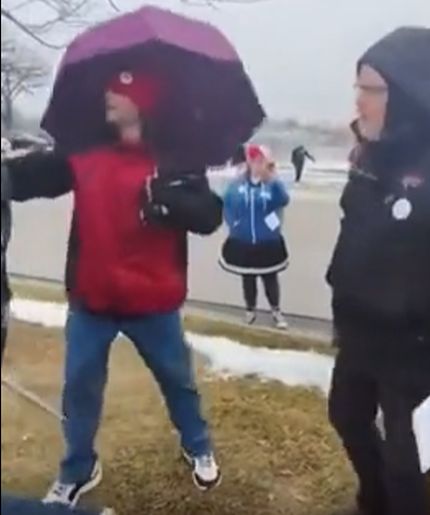 Надавал люлей