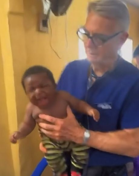 Как успокоить плачущего младенца⁠⁠