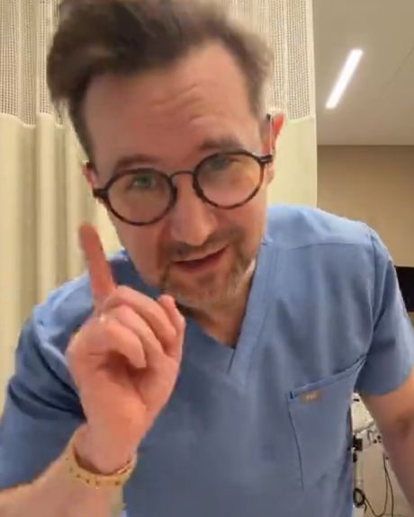 И он нашел и изучил клитор