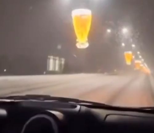 Водитель, не торопись. Дома ждёт тебя пиво.