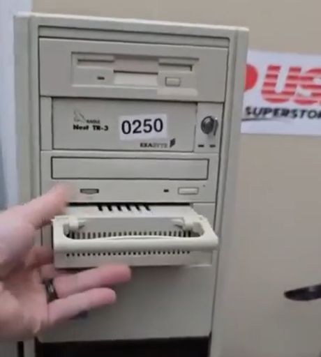 Загрузка Windows 3.1⁠⁠