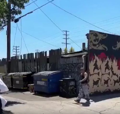 Сразу видно. Спальный район!