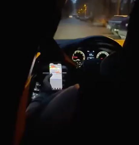 Когда заказал такси эконом