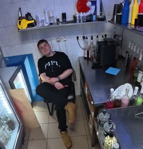 Когда закрывается одна дверь, открывается другая⁠⁠