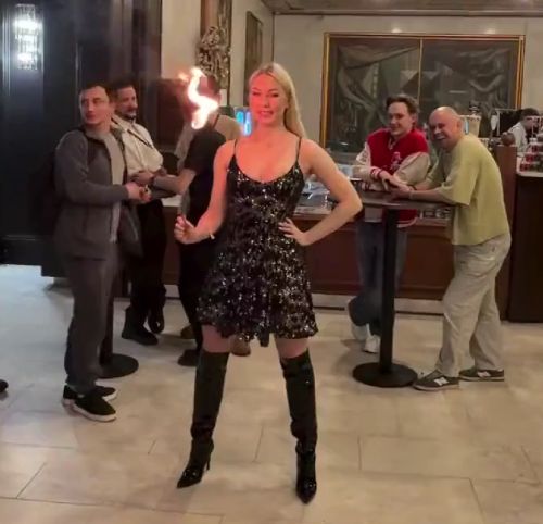 Девушка и огонь