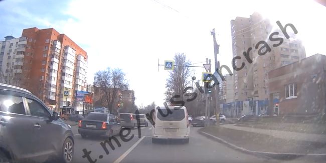 Какая "кульутрная" мадам