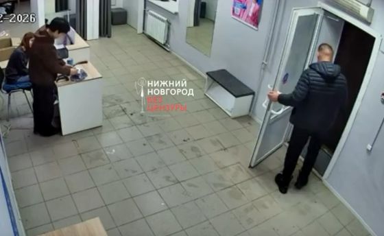 "Я понимаю, что тут камеры, но башку разобью"