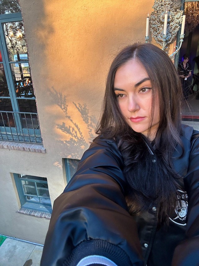 Саша Грей передает привет