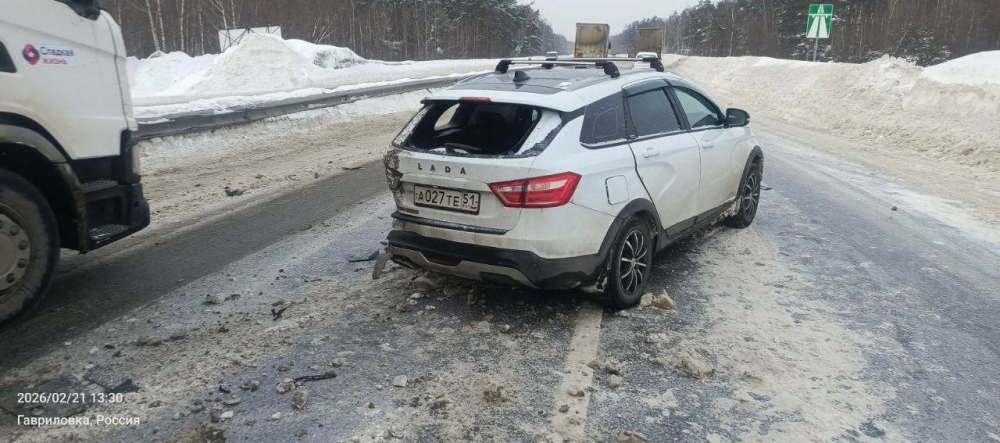 Мадам пропустила поворот, решила сдать назад