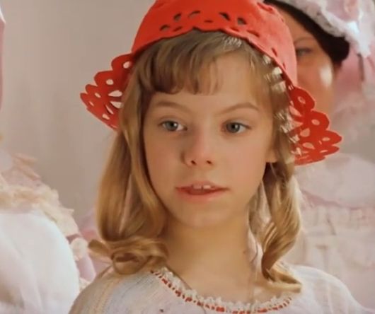 Песня "Необитаемый остров" из фильма "Про Красную Шапочку" (1977)