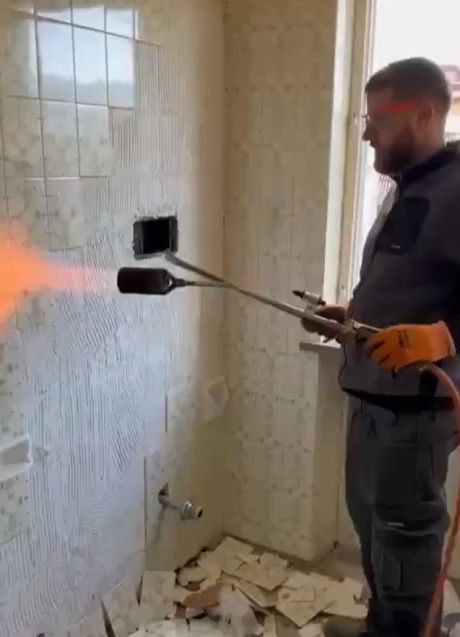 Как легко демонтировать старую плитку?