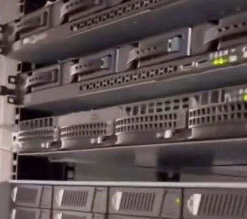 Если сисадмин ничего не делает на работе, это значит что он хороший сисадмин⁠⁠