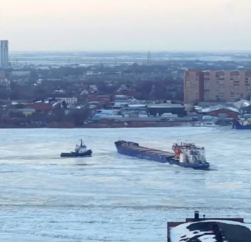 Вальс в порту⁠⁠