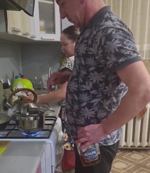 Соль, перец, коньяк - по вкусу