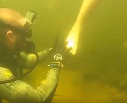 Загадят ведь водоём