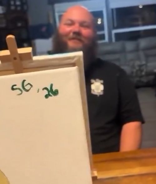 Повезло, что у обоих хорошее чувство юмора, а то и до мужеубийства недалеко