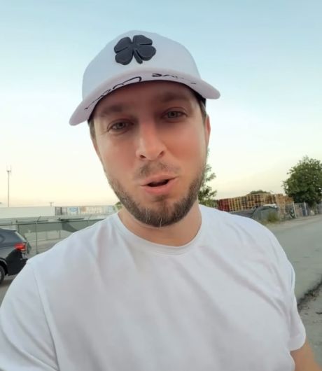 В США можно купить Porsche Cayenne 2019 года по цене Lada Granta