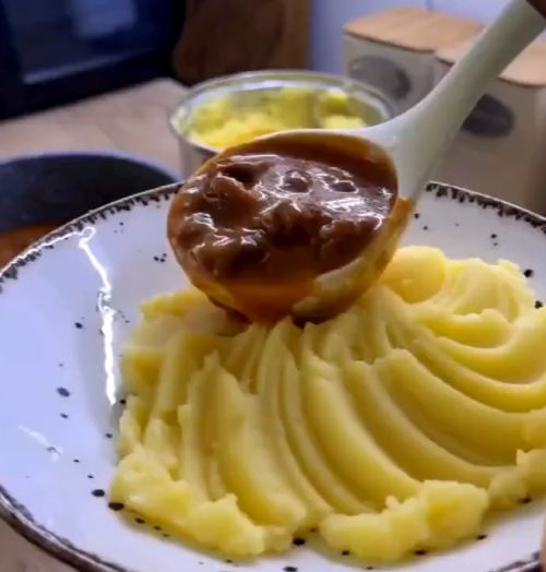 Сытный гуляш⁠⁠