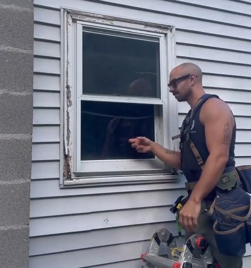 Меняем старое деревянное окно на пластиковое