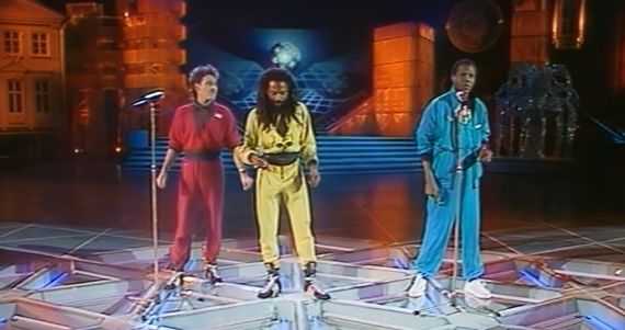 Bad Boys Blue - I Wanna Hear Your Heartbeat, 26 декабря 1988 года