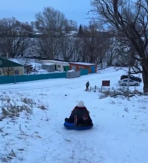 Покатушки на ватрушке⁠⁠