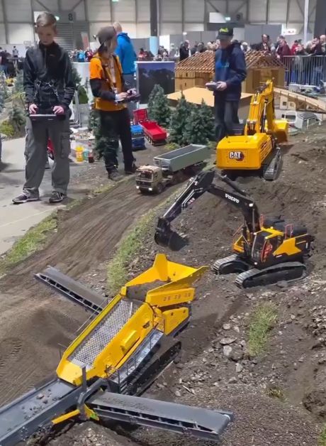 В каждом ТЦ должна быть такая зона для мужиков, пока их дамы ходят по бутикам