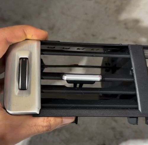 Держатель для смартфона в воздуховод