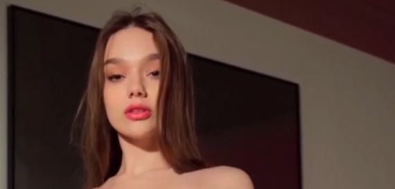 Seltin Sweety её дыньки