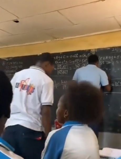 С такими друзьями и враги не нужны