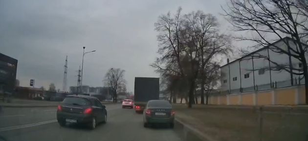 Подлез под фуру