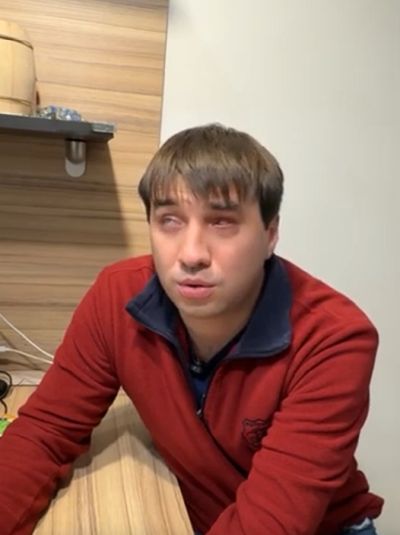 Женьке сломали трость...